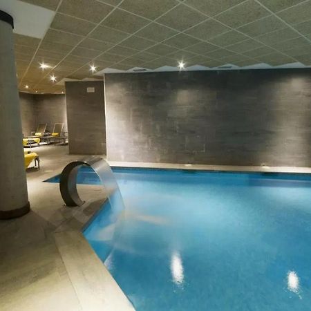Hotel Isla De La Garena Алькала-де-Энарес Экстерьер фото